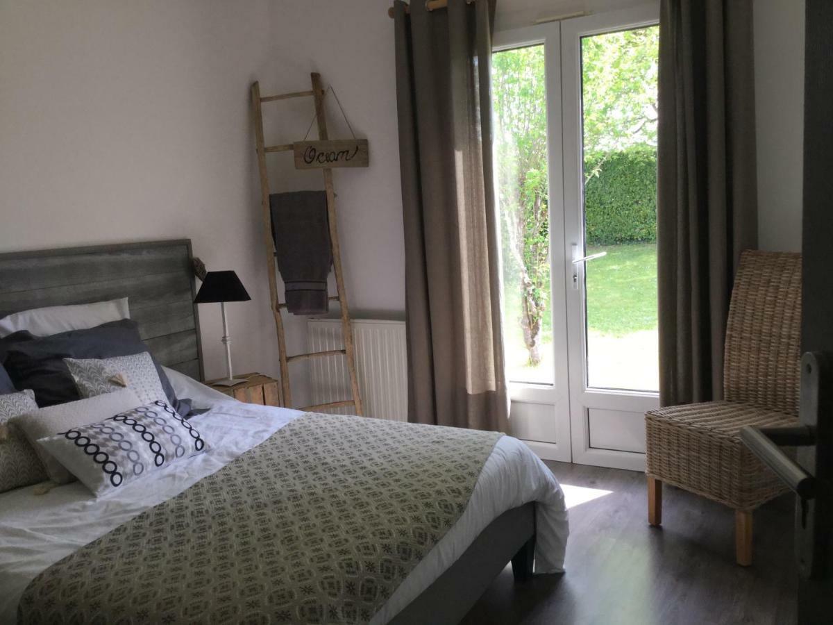 La Maison des Eaux Claires Puymoyen Extérieur photo